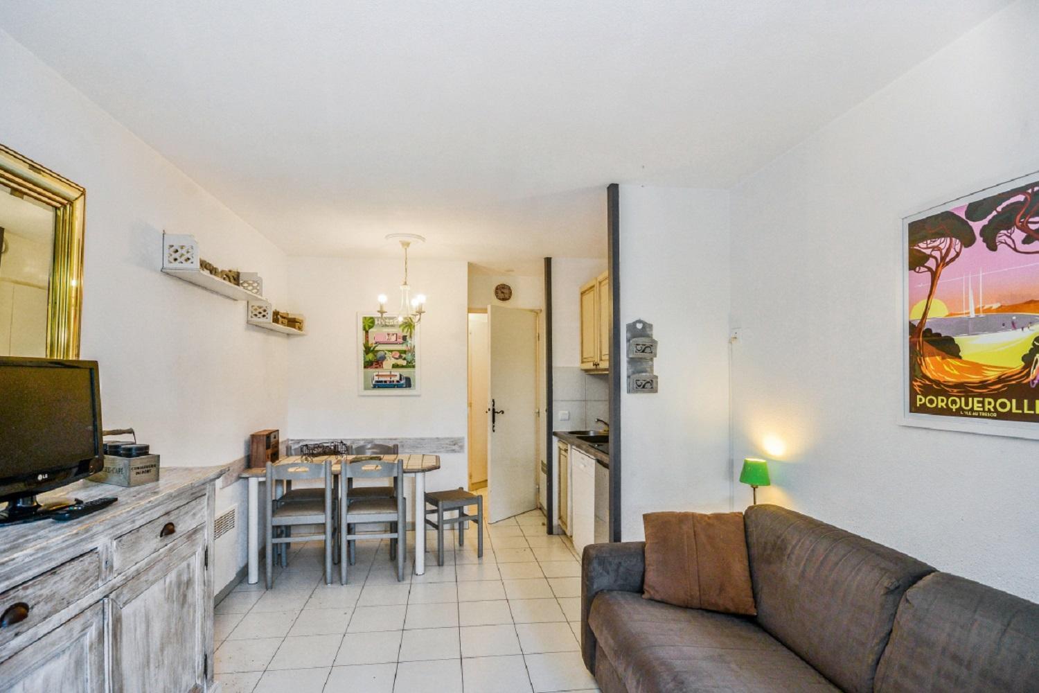 Residence La Pinede - Maeva Home Hyères Rom bilde